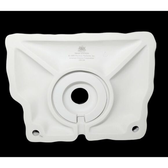 Enesco Precious Moments Sugar Town Lighted Village Train Station Depot Retired - Picture 9 of 10